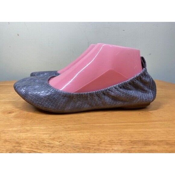 Old Navy Women's Sz 8 Gray Snake Skin Pattern Slip-on Scrunch Ballet Flats Shoes - Picture 2 of 12